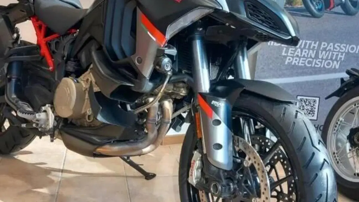 Ducati Multistrada V4 S Grand Tour (2024)  (3)