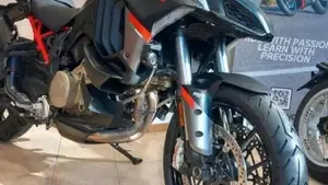Ducati Multistrada V4 S Grand Tour (2024)  (3)