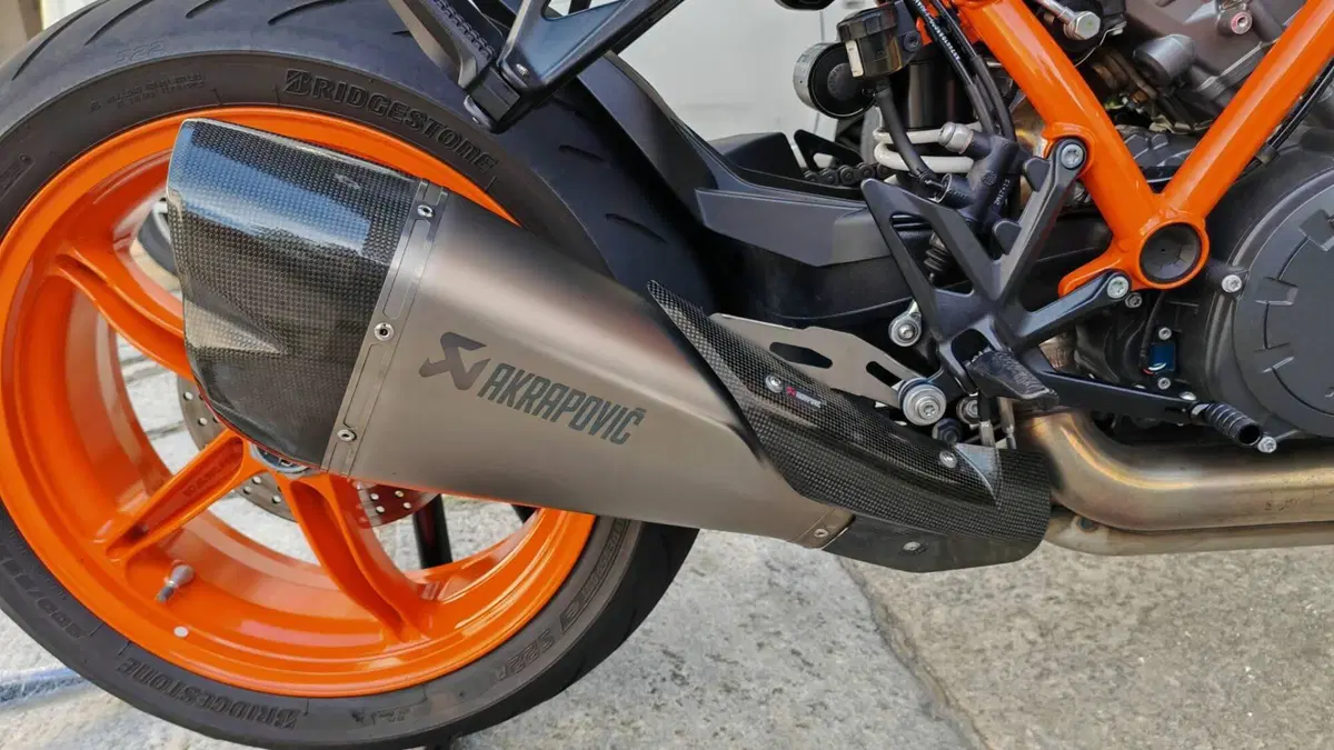 KTM 1290 Super Duke R EVO (2022 - 23)  (6)