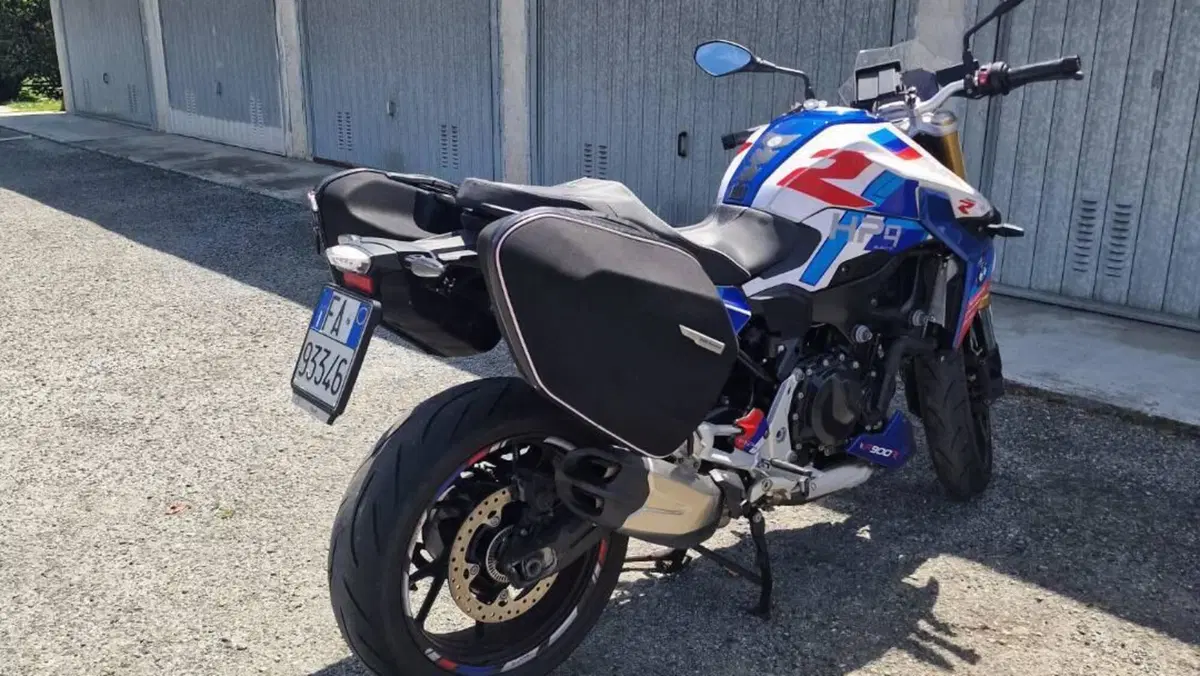 Bmw F 900 R (2021 - 24)  (10)