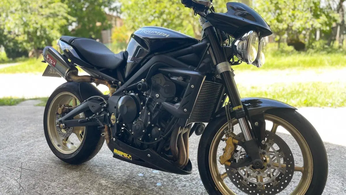 Triumph Street Triple R (2009 - 12) 