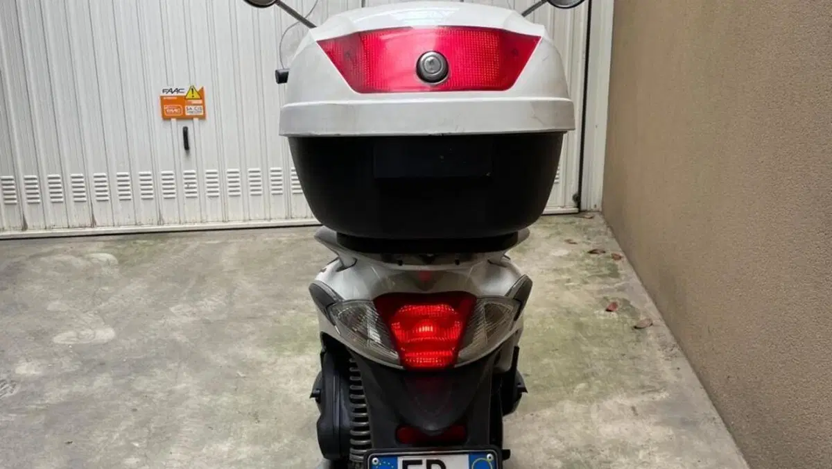 Piaggio Liberty 150 3V Full Optional (2013 - 15)  (3)