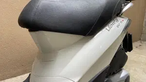 Piaggio Liberty 150 3V Full Optional (2013 - 15)  (20)