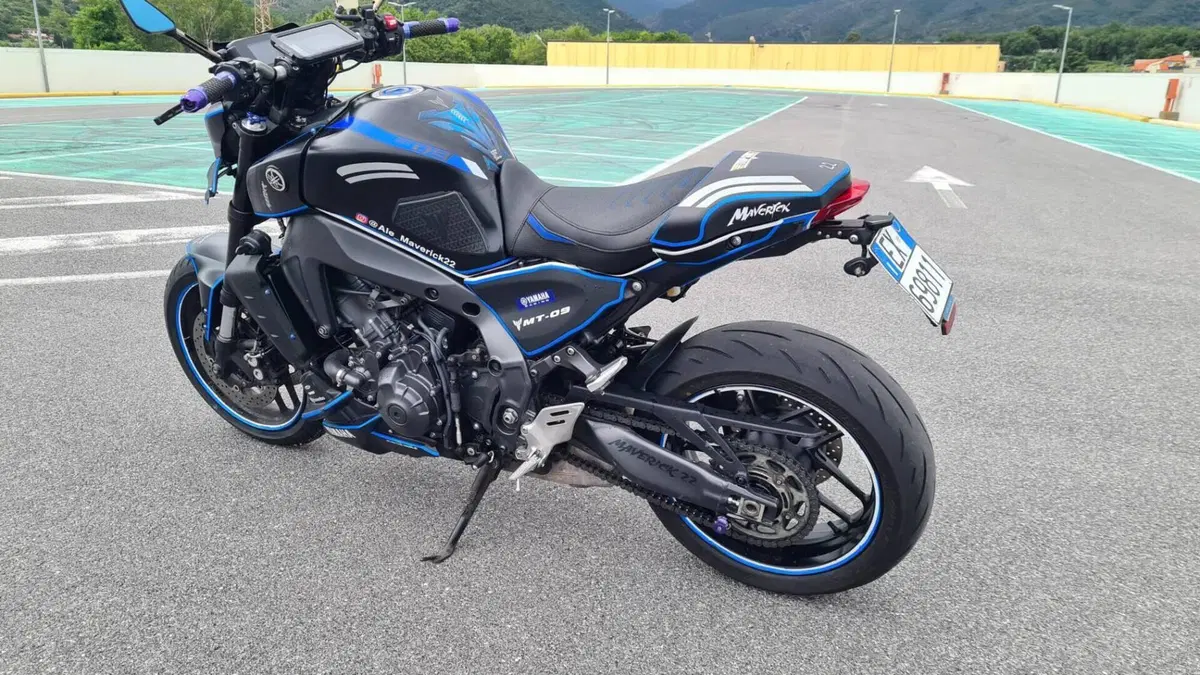 Yamaha MT-09 (2021 - 23)  (7)