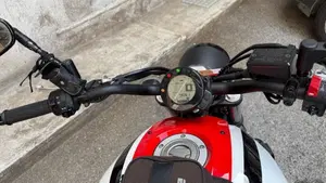 Yamaha XSR 700 (2021)  (3)