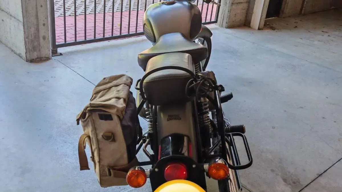 Royal Enfield Classic 500 EFI Gunmetal Grey (2018 - 20)  (3)