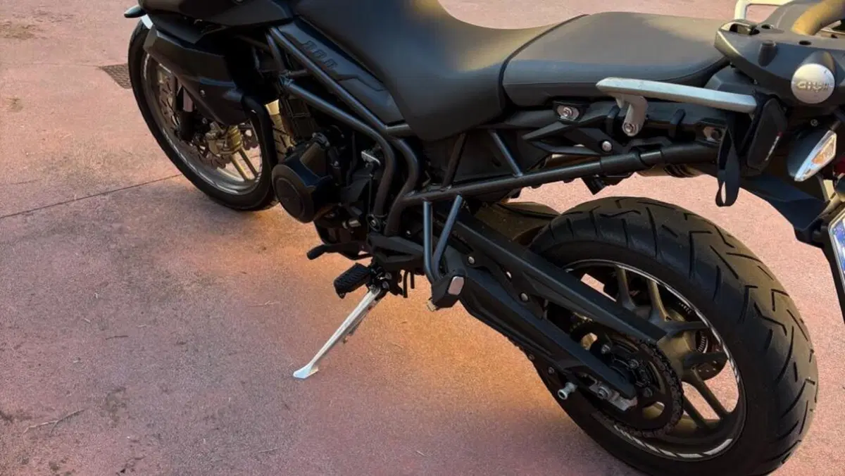 Triumph Tiger 800 ABS (2010 - 14)  (6)