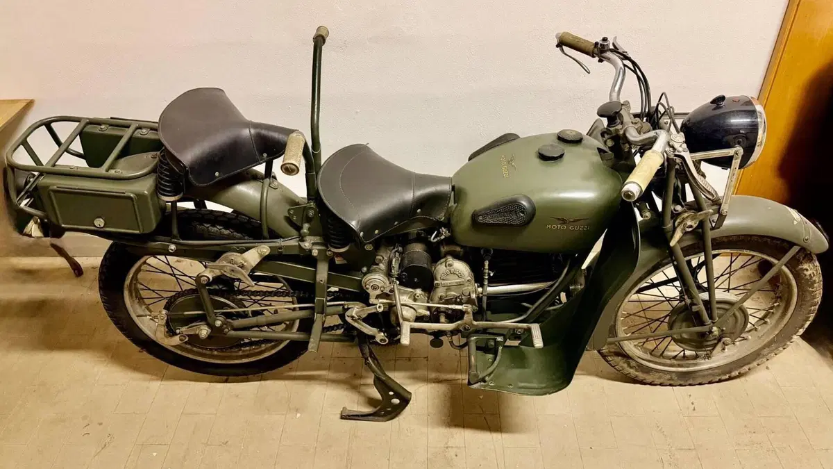 Moto Guzzi   (2)