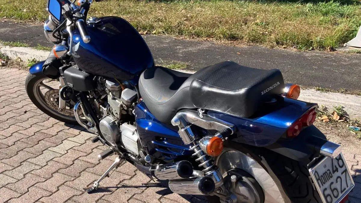 Honda  