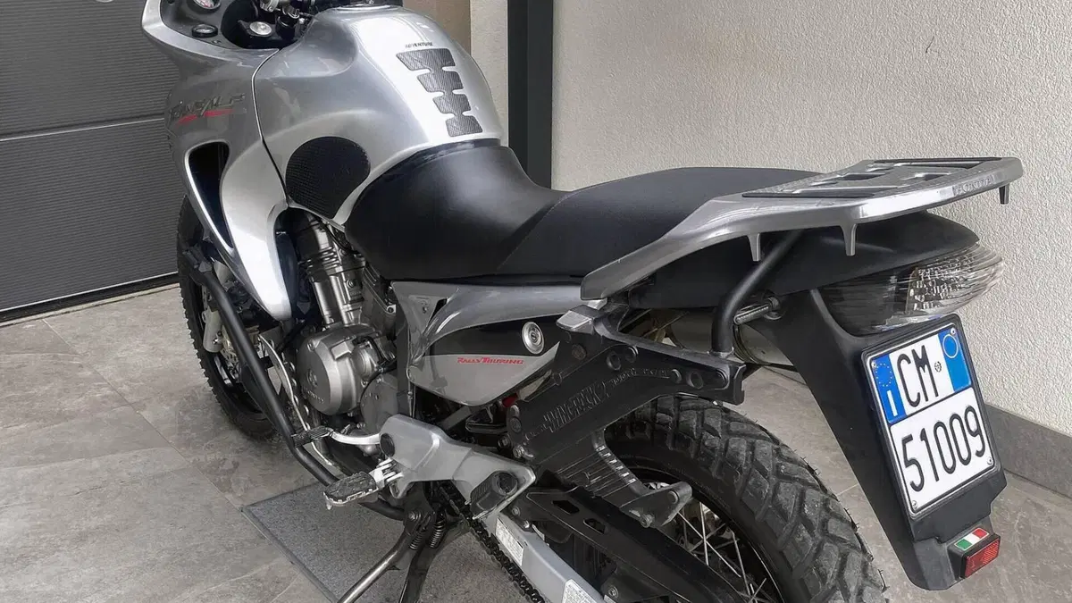 Honda Transalp XL 650V (2005 - 06)  (4)