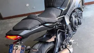 Yamaha MT-10 (2022 - 26)  (3)