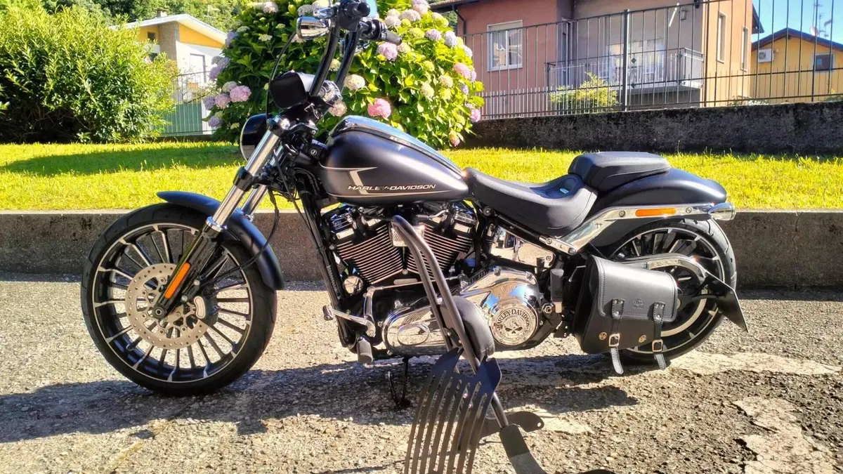 Harley-Davidson Breakout 117 (2023 - 24)  (2)