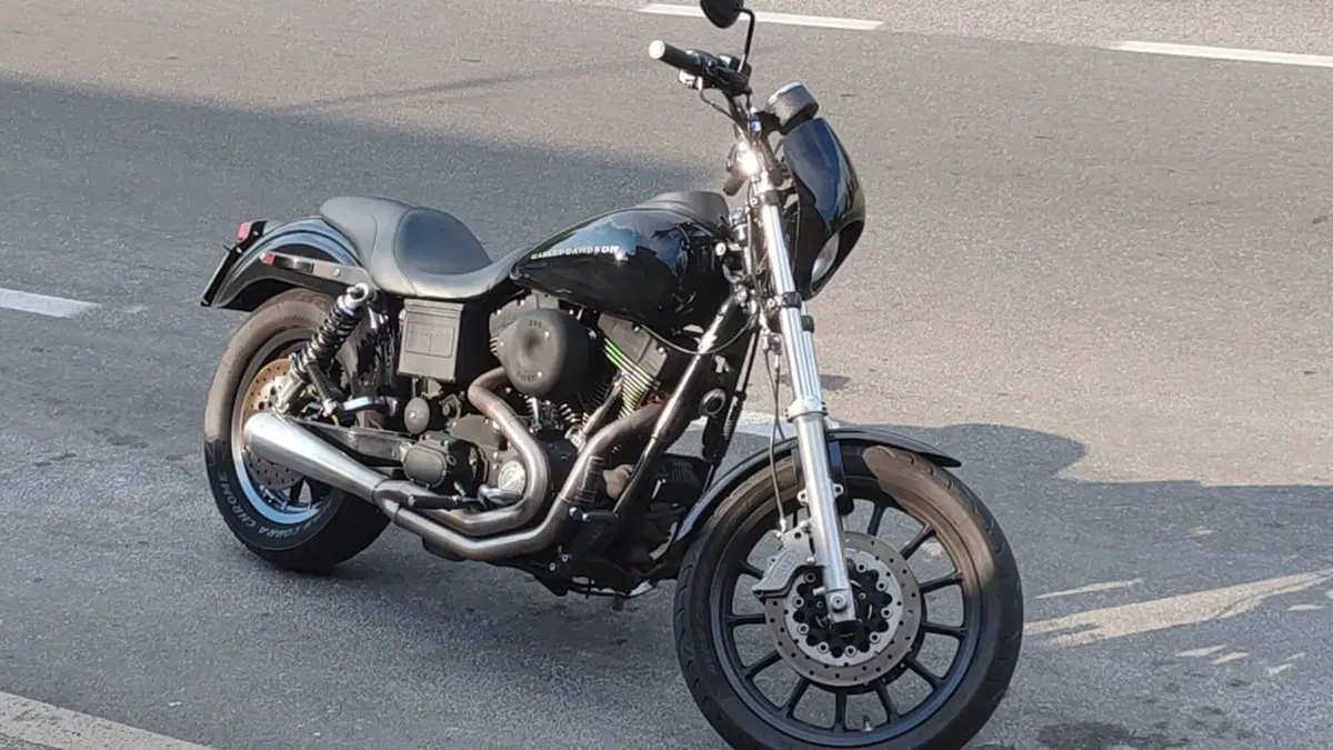 Harley-Davidson 1450 Super Glide (2003 - 04) - FXDI 