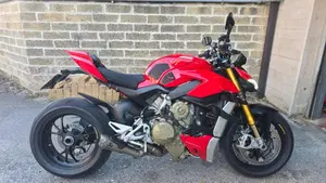 Ducati Streetfighter V4 1100 S (2021 - 22) 