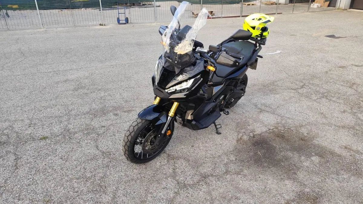 Honda X-ADV 750 DCT (2021 - 24)  (3)