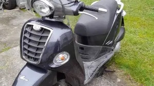 Kymco People 250  (2)