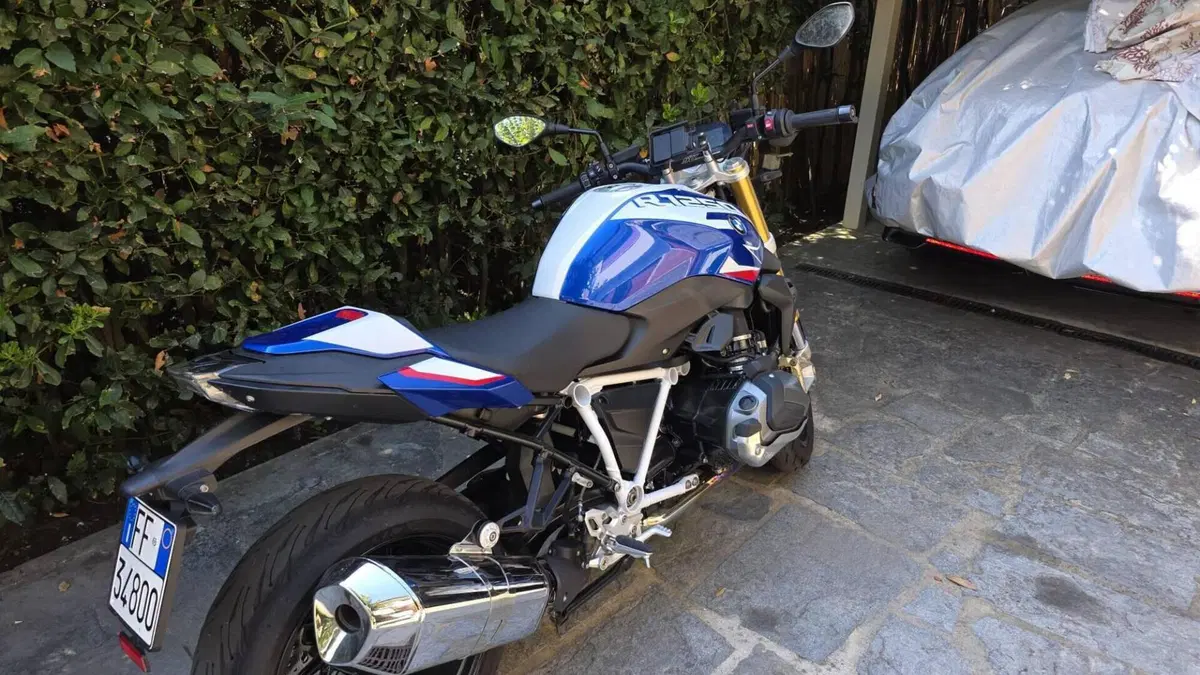 Bmw R 1250 R (2021 - 25)  (3)