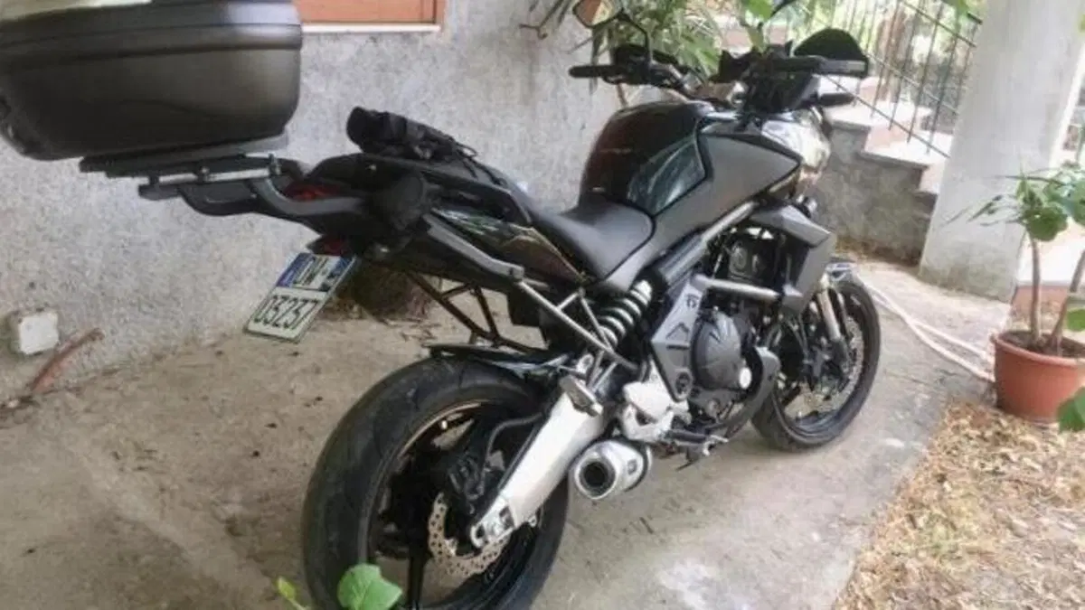 Kawasaki Versys 650 Tourer (2010 - 14)  (4)