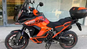KTM 1290 Super Adventure S (2022 - 25)  (9)