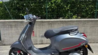 Vespa Sprint 125 (2021 - 24) usata