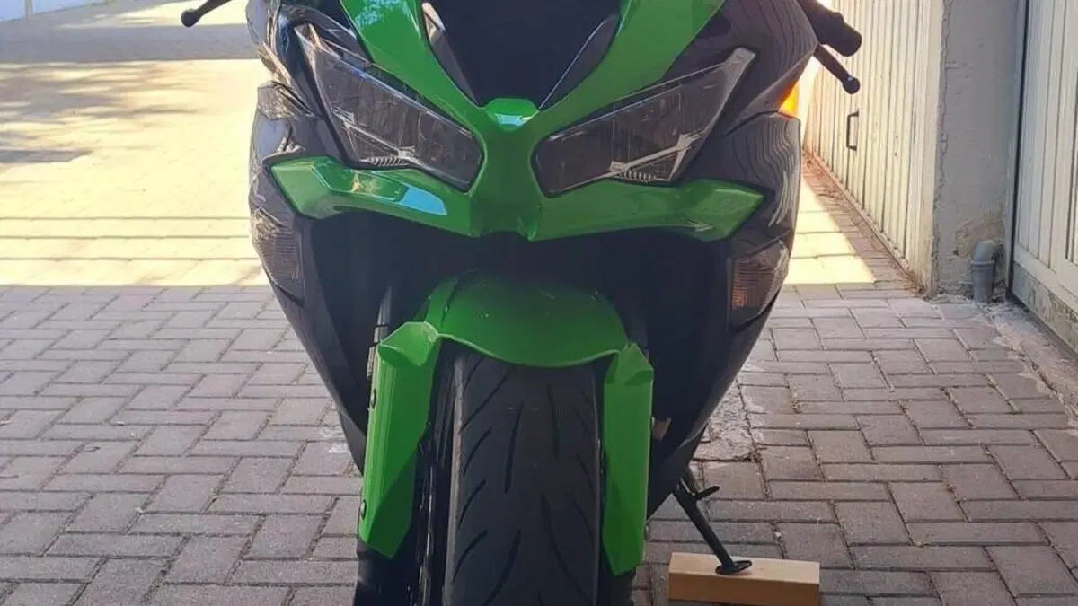 Kawasaki Ninja 636 ZX-6R KRT (2019 - 20)  (3)