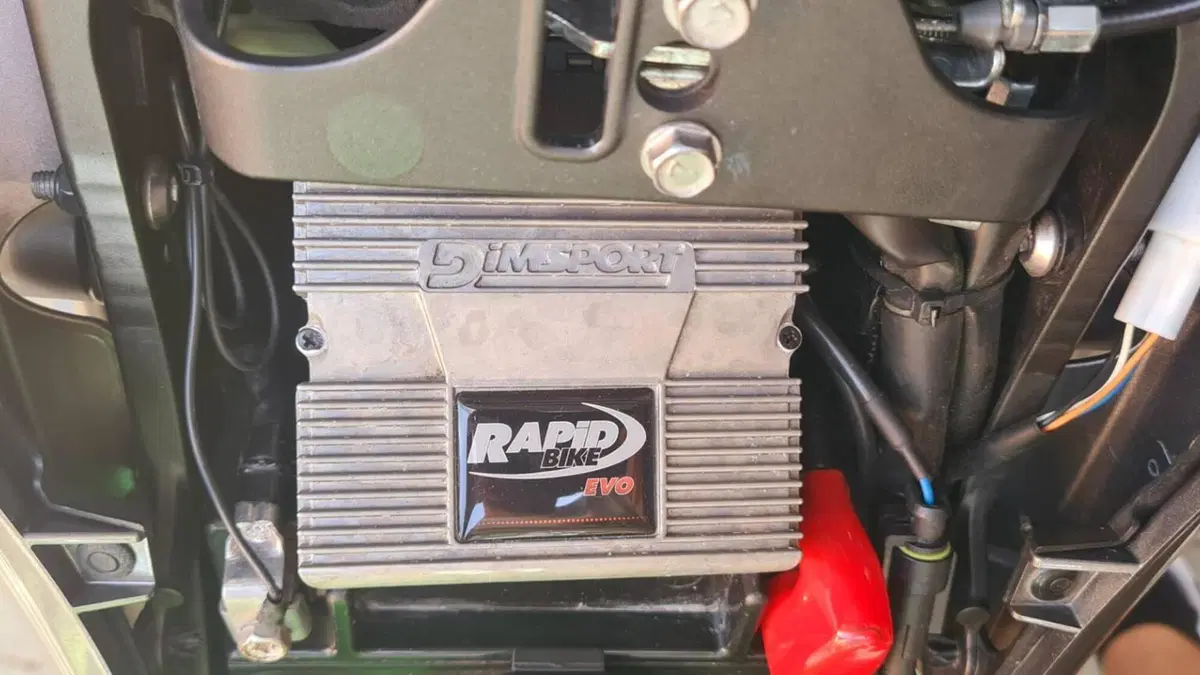 Kawasaki Ninja 636 ZX-6R KRT (2019 - 20)  (7)