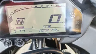 Yamaha YZF R3 (2021 - 24) usata