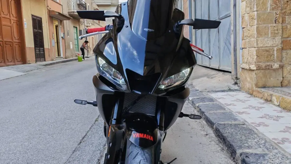 Yamaha YZF R3 (2021 - 24)  (4)