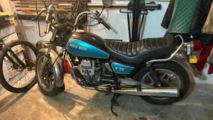 Moto Guzzi   (2)