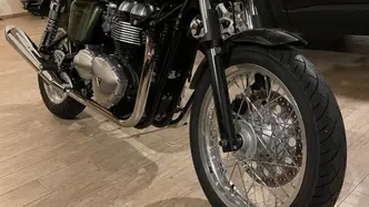 Triumph Thruxton 900 (2004 - 15) usata