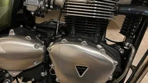 Triumph Thruxton 900 (2004 - 15)  (11)