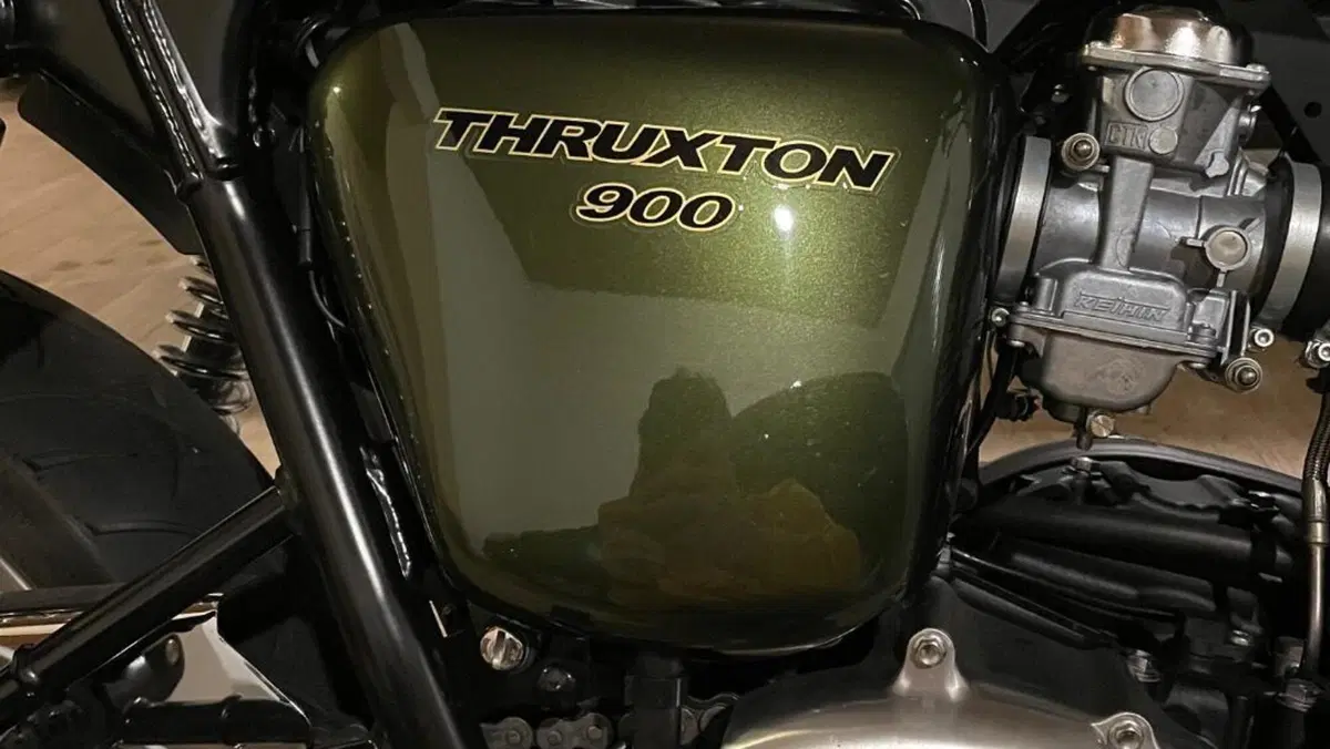 Triumph Thruxton 900 (2004 - 15)  (12)