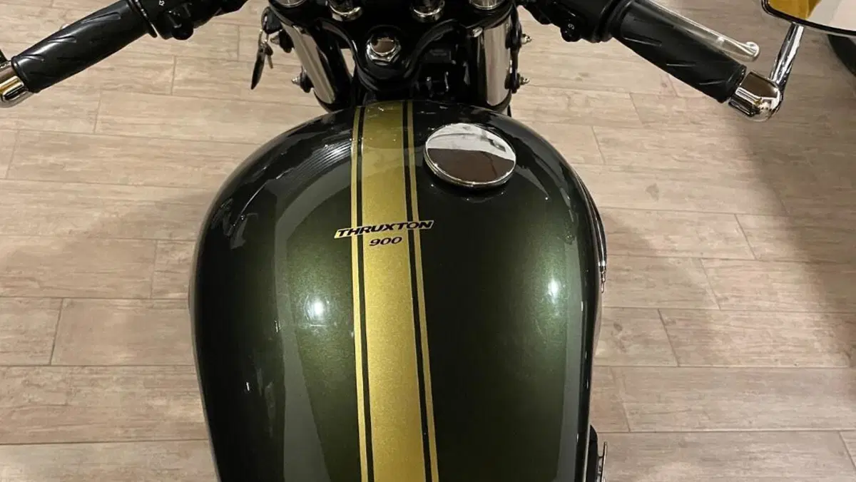 Triumph Thruxton 900 (2004 - 15)  (13)