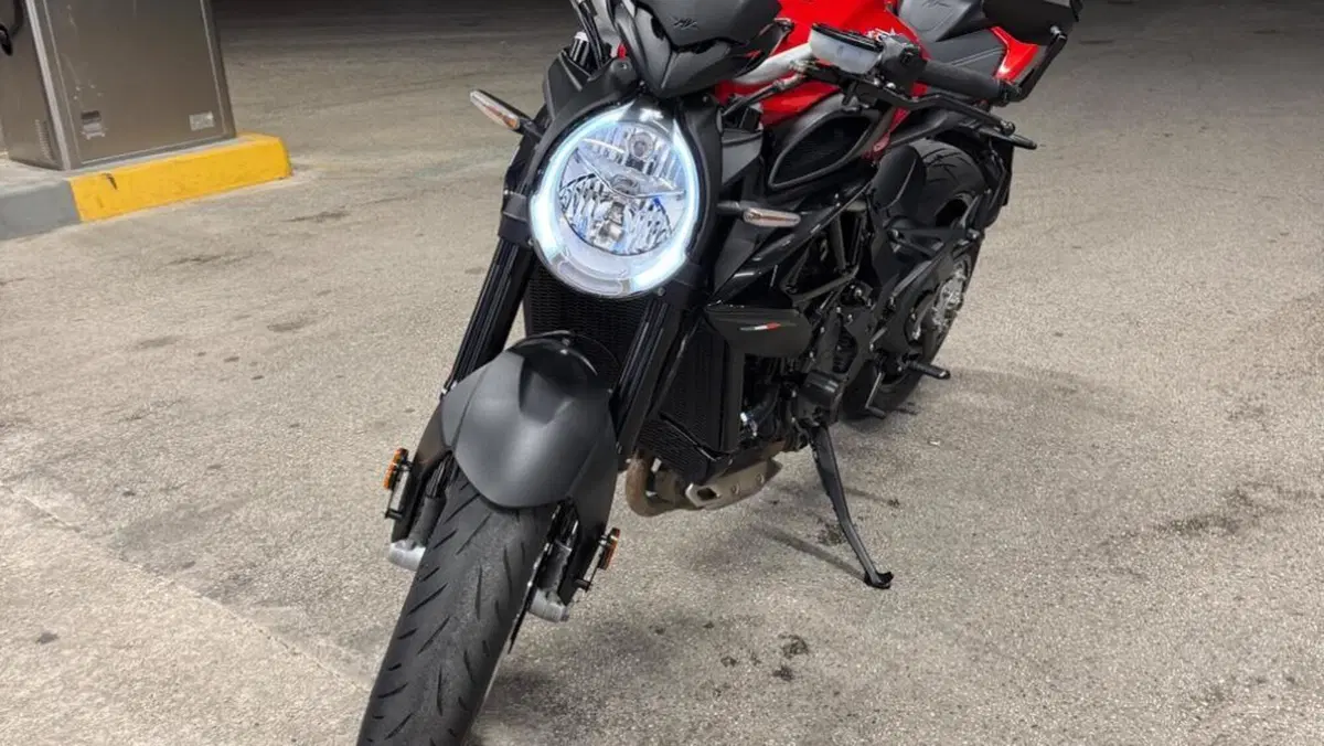 MV Agusta Brutale 800 R (2023 - 25)  (2)