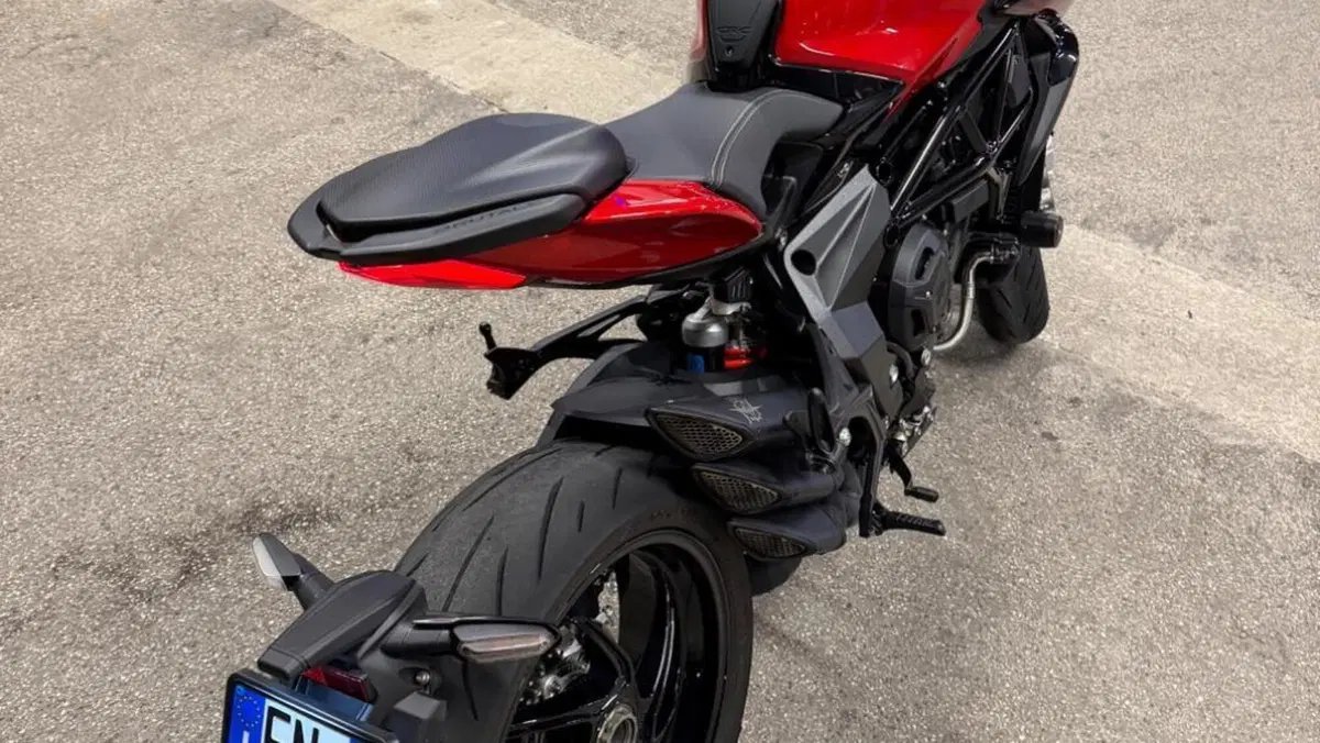MV Agusta Brutale 800 R (2023 - 25)  (5)