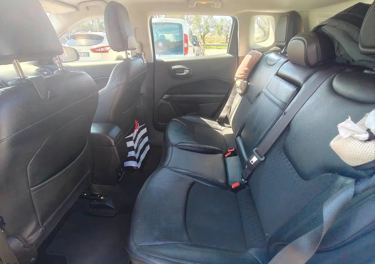 Jeep Compass 1.6 Multijet II 2WD Night Eagle (4)
