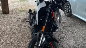 KTM 390 Duke (2021 - 23)  (3)