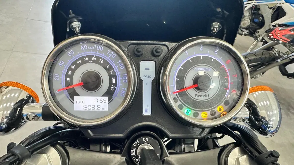 Benelli Imperiale 400 (2021 - 25)  (2)