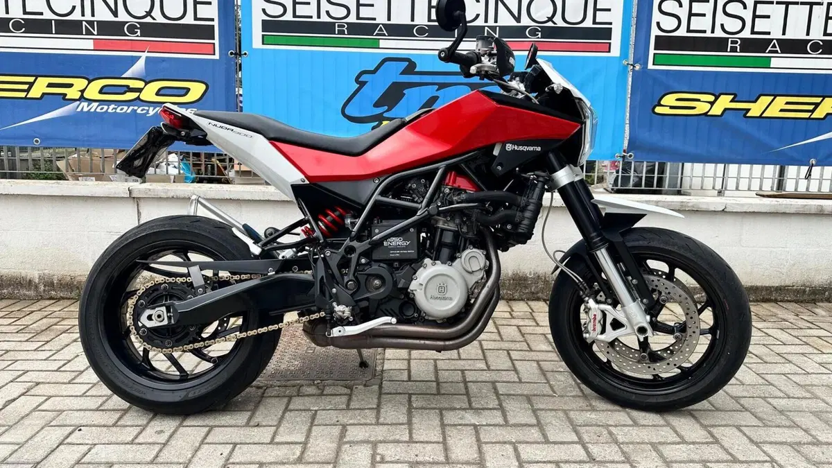 Husqvarna Nuda 900 R (2011 - 13)  (2)