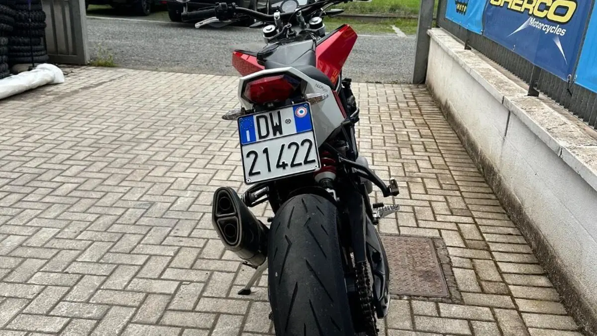 Husqvarna Nuda 900 R (2011 - 13)  (3)