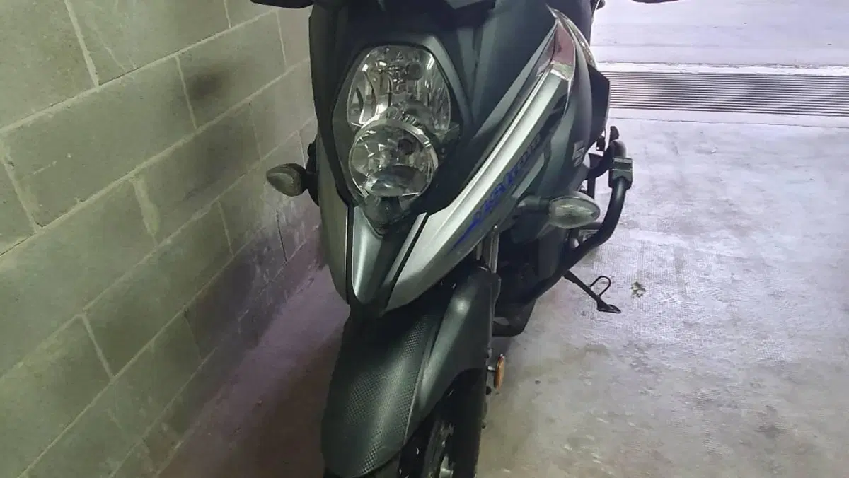 Suzuki V-Strom 650 (2021 - 25)  (4)