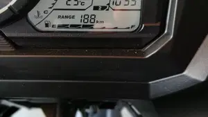 Suzuki V-Strom 650 (2021 - 25)  (5)
