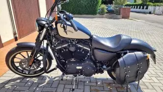Harley-Davidson 883 Iron (2009 - 11) - XL 883N usata