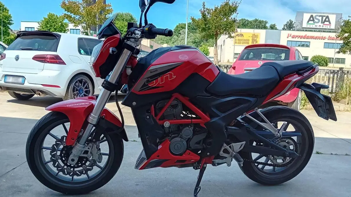 Benelli BN 251 (2015 - 16)  (2)
