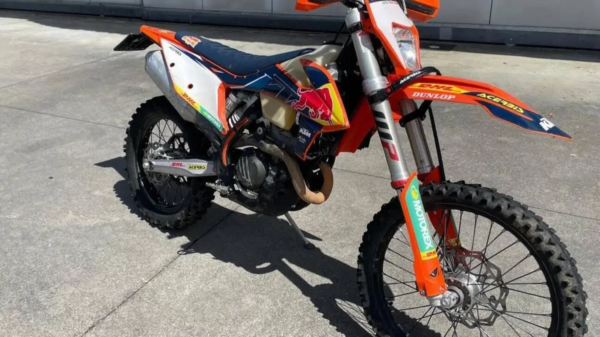 KTM 250 EXC-F (2022)  (2)