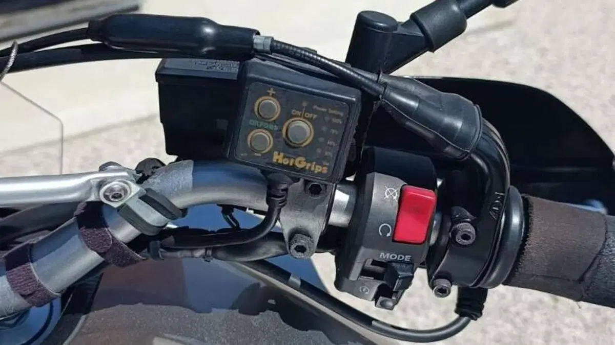 Yamaha XT1200Z Super Ténéré First Edition (2010 - 11)  (2)