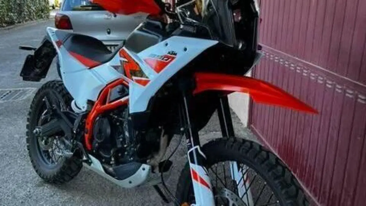 KTM 390 Adventure R (2025 - 26)  (2)
