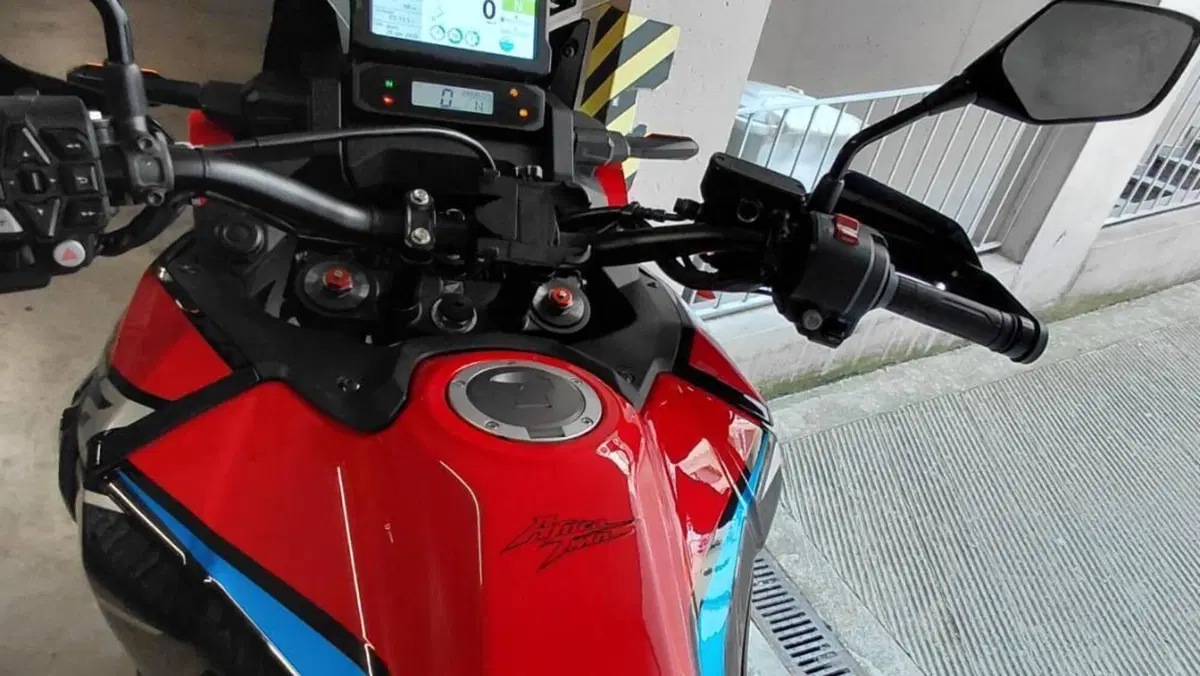 Honda Africa Twin CRF 1100L Urban (2022 - 23)  (10)