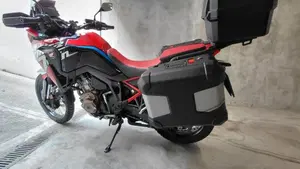 Honda Africa Twin CRF 1100L Urban (2022 - 23)  (11)