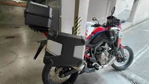 Honda Africa Twin CRF 1100L Urban (2022 - 23)  (12)